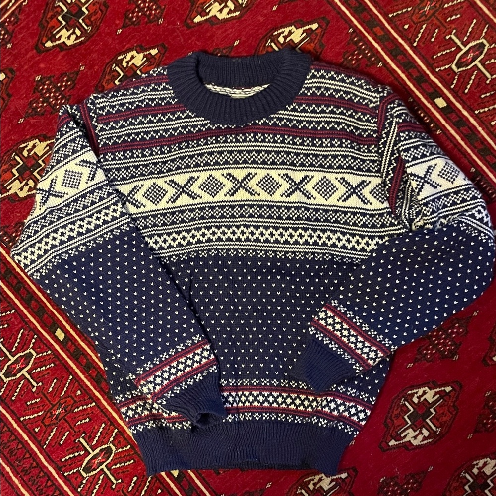 Vintage LL BEAN Nordic Navy and White Patterned Sweater Wool